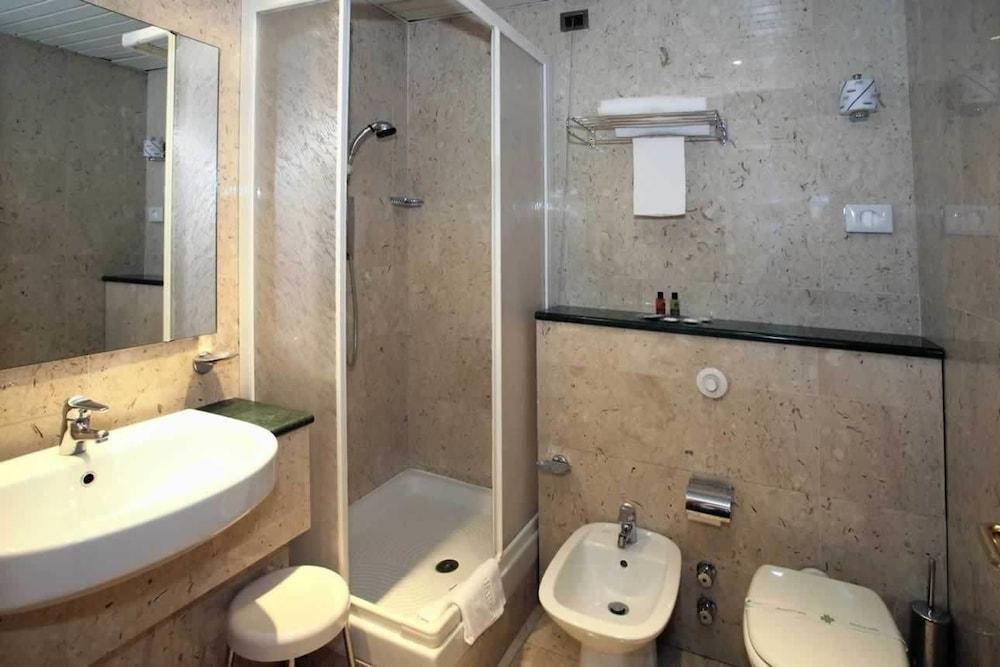 Hotel De Paris Terni Luaran gambar
