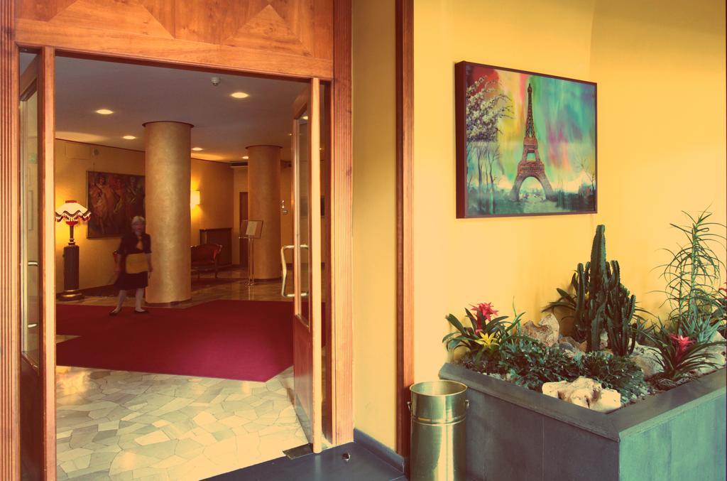 Hotel De Paris Terni Luaran gambar