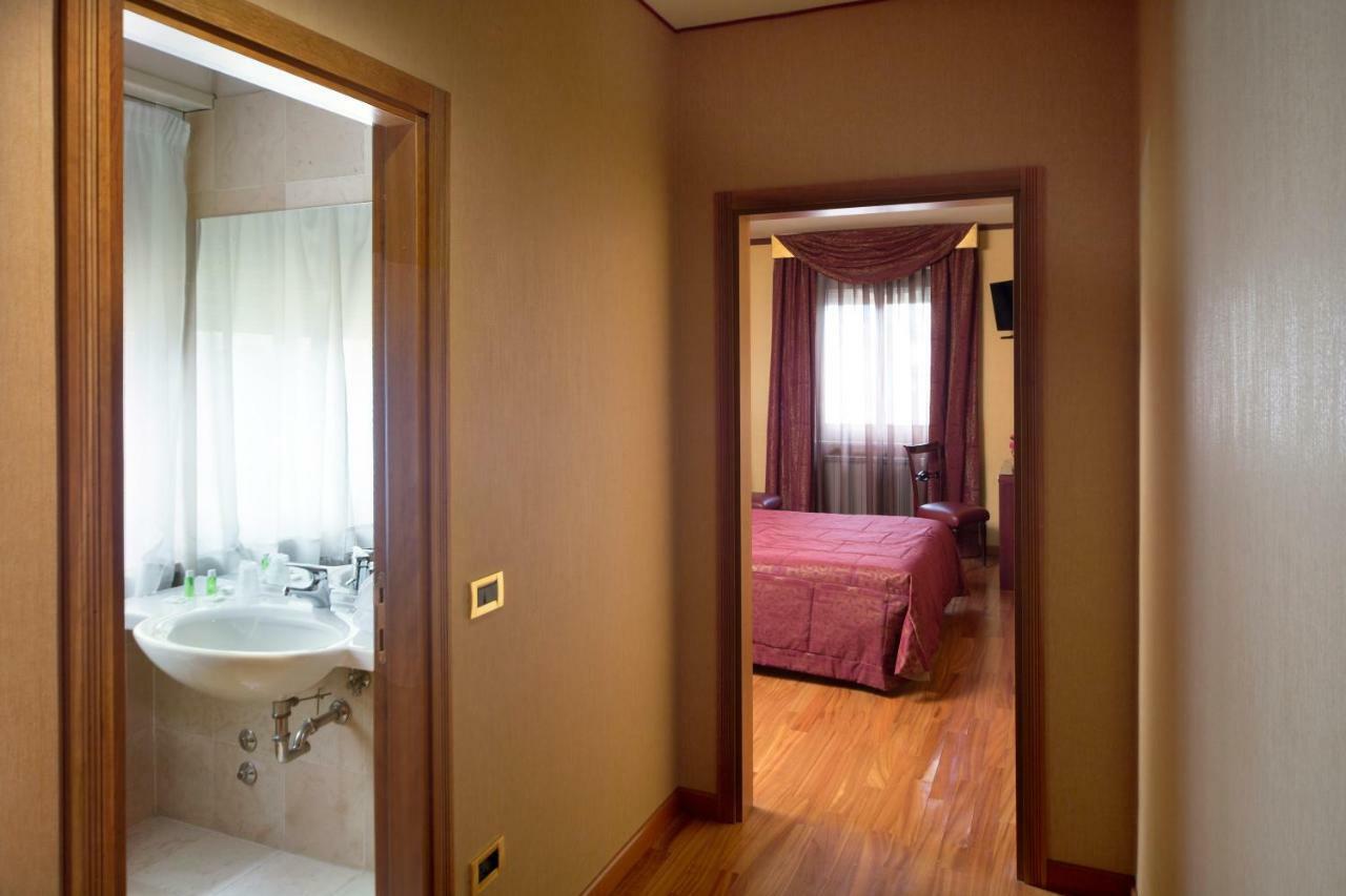 Hotel De Paris Terni Luaran gambar