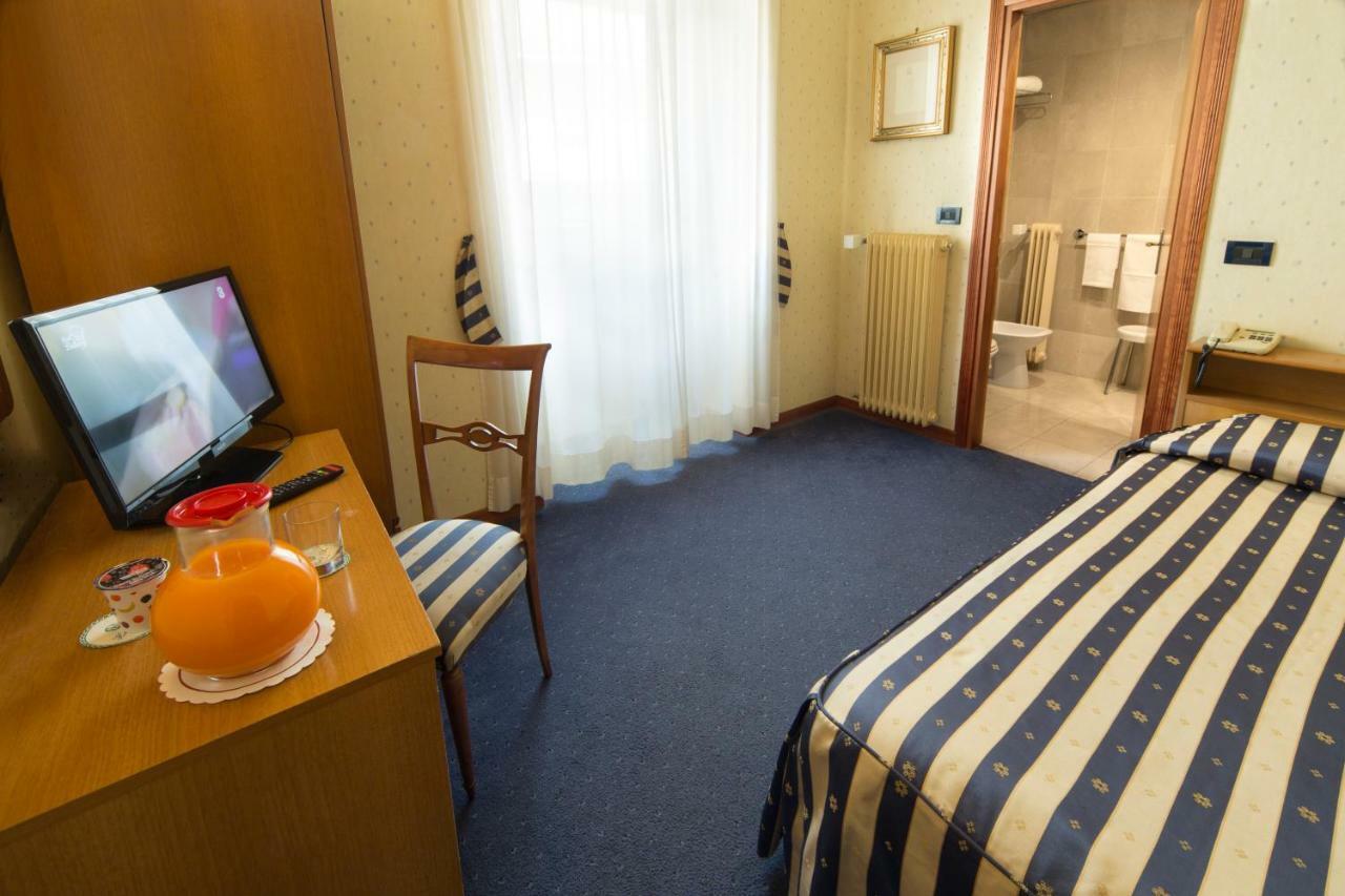 Hotel De Paris Terni Luaran gambar